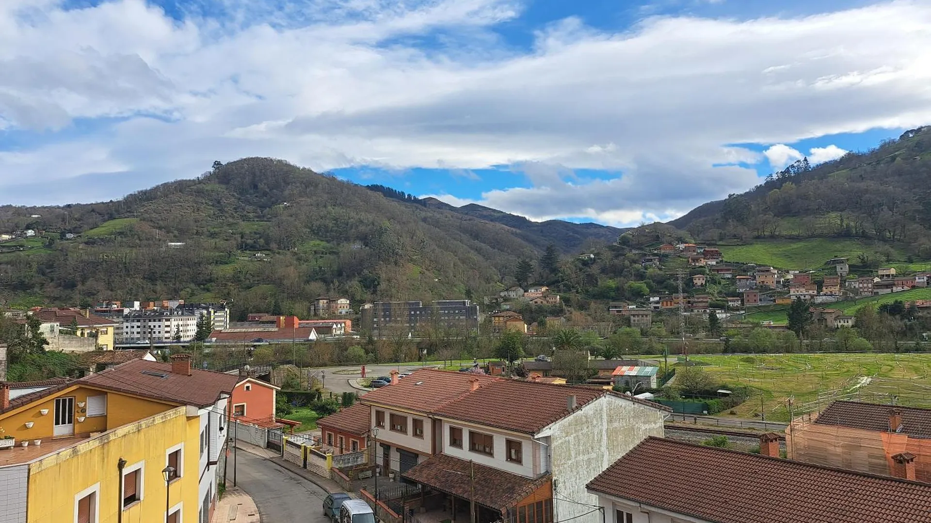 La Vega  Asturias Montana Y Playaヴィラ 別荘